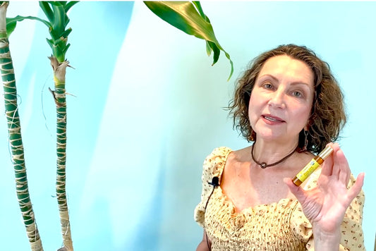 Make your crow's feet run for the hills with Vika's Rosa Dew Serum!